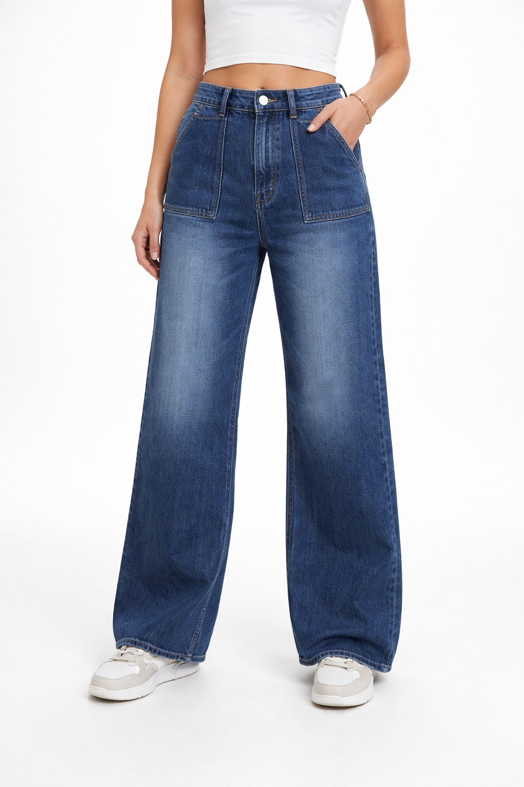 women baggy jeans